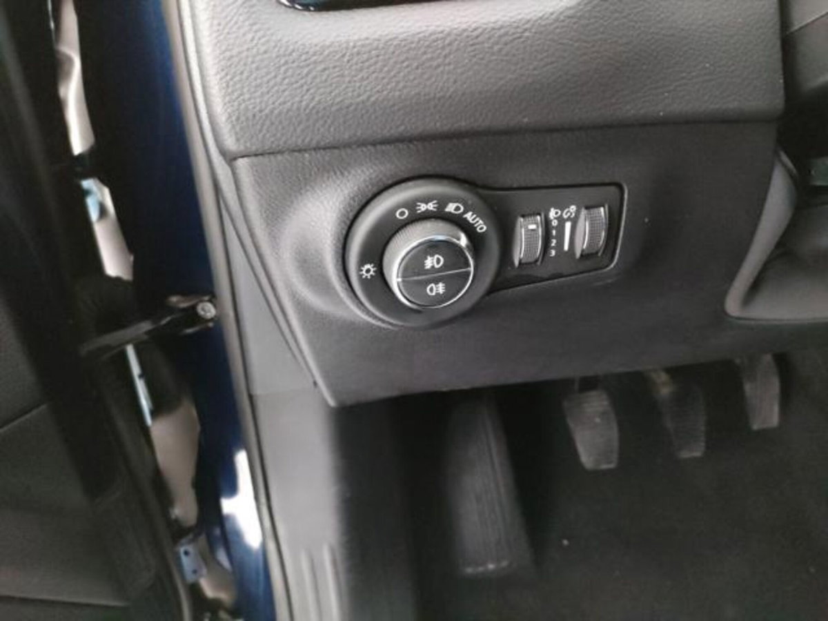 Jeep Compass 1.6 Multijet II 2WD Limited (6)