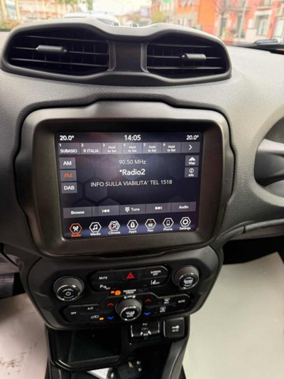 Jeep Renegade 1.6 Mjt 130 CV Limited (8)