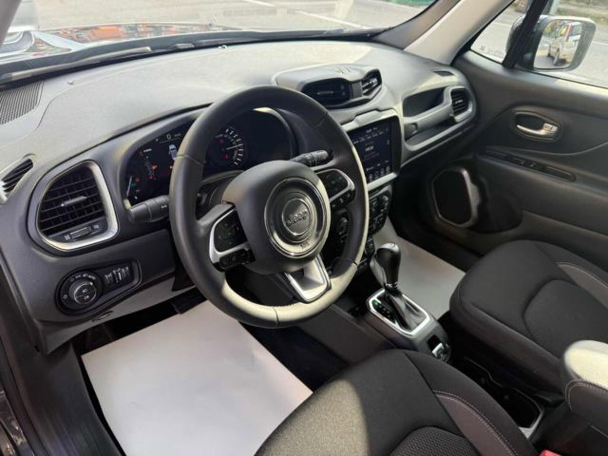 Jeep Renegade 1.3 T4 190CV PHEV 4xe AT6 Limited (7)