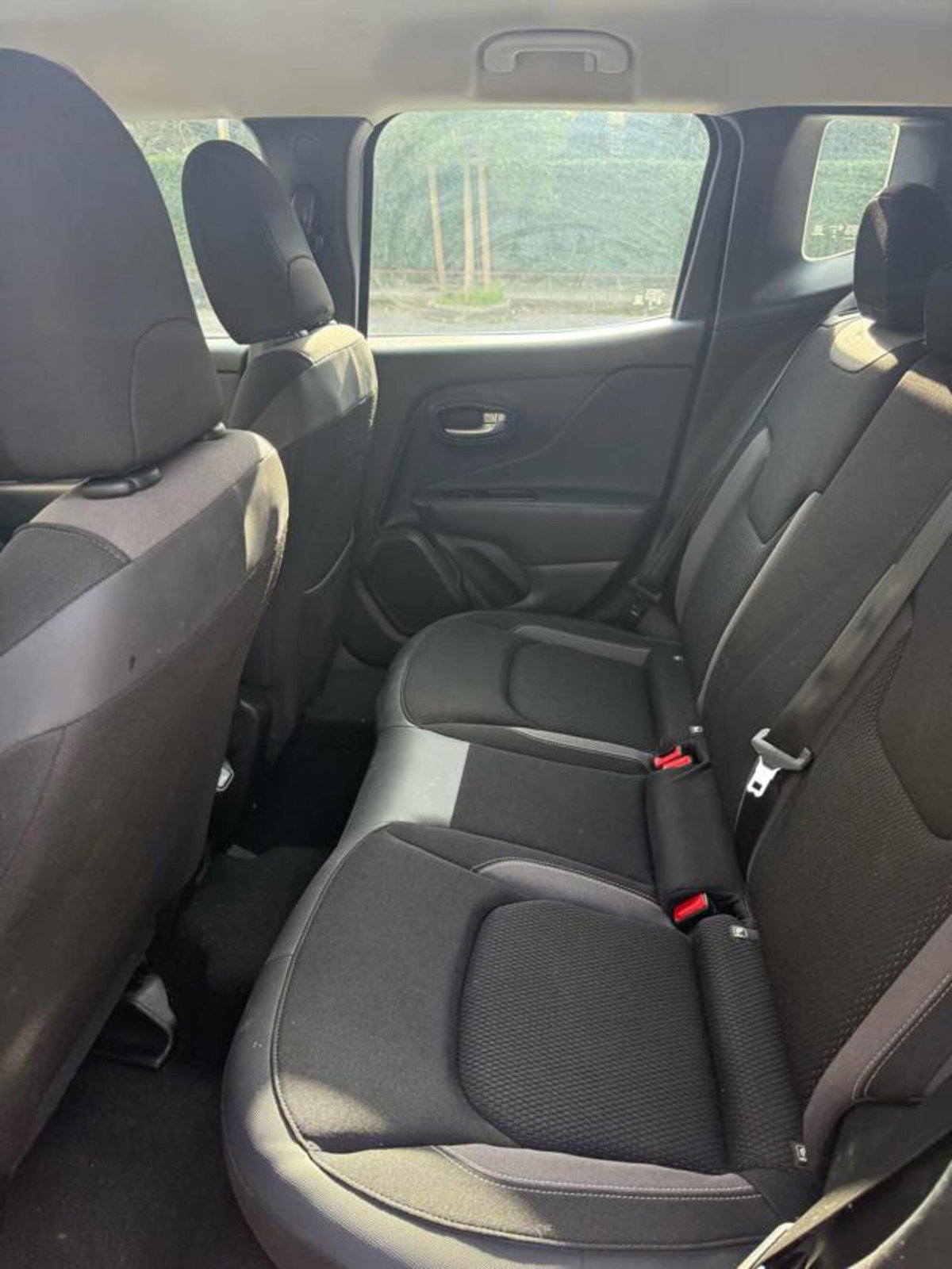 Jeep Renegade 1.3 T4 190CV PHEV 4xe AT6 Limited (8)