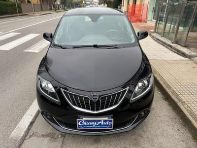 Lancia Ypsilon 1.0 FireFly 5 porte S&S Hybrid Gold Plus (2)