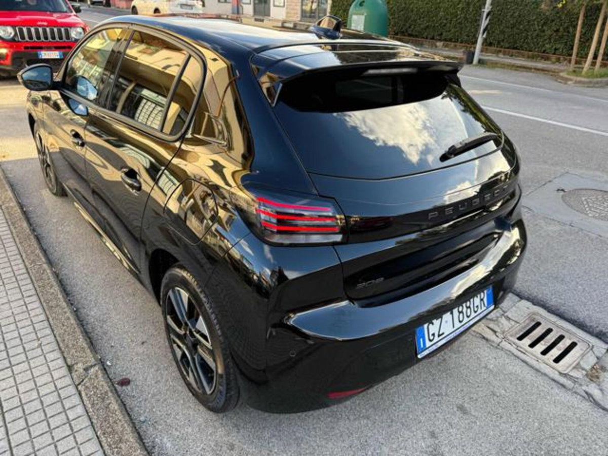 Peugeot 208 PureTech 100 Stop&Start 5 porte Allure (4)