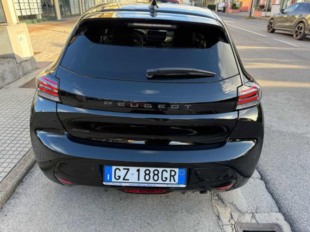 Peugeot 208 PureTech 100 Stop&Start 5 porte Allure (5)