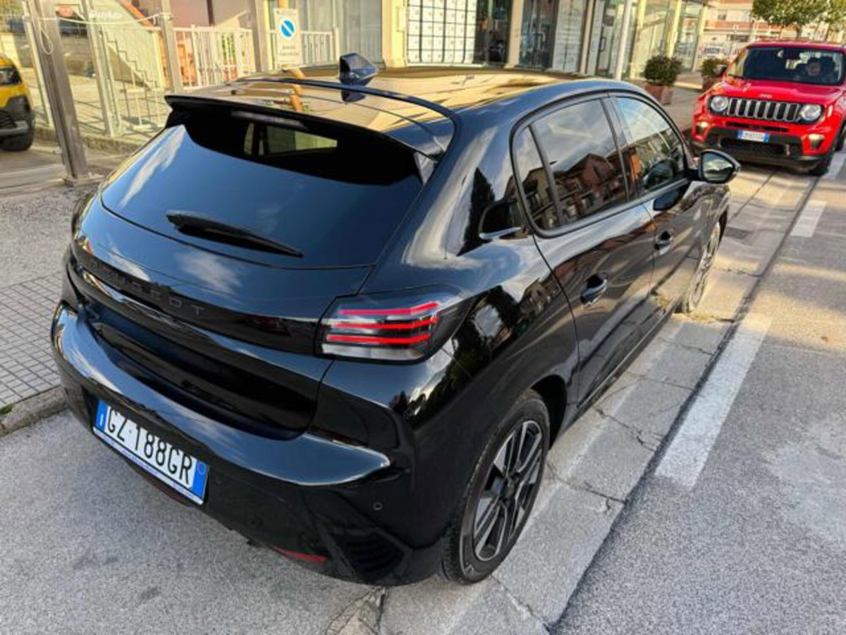 Peugeot 208 PureTech 100 Stop&Start 5 porte Allure (6)