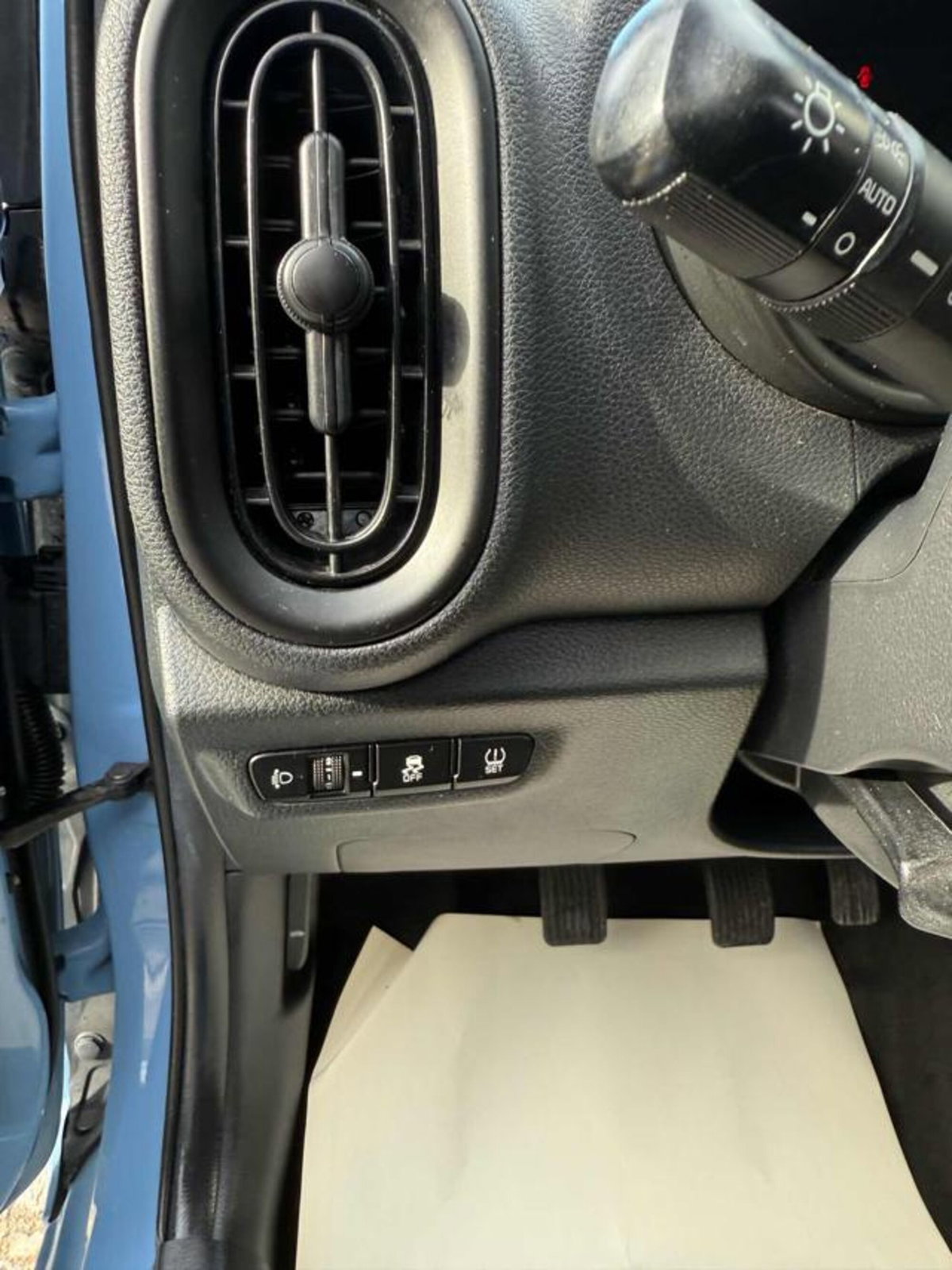 Kia Picanto 1.0 12V 5 porte AMT Urban (8)