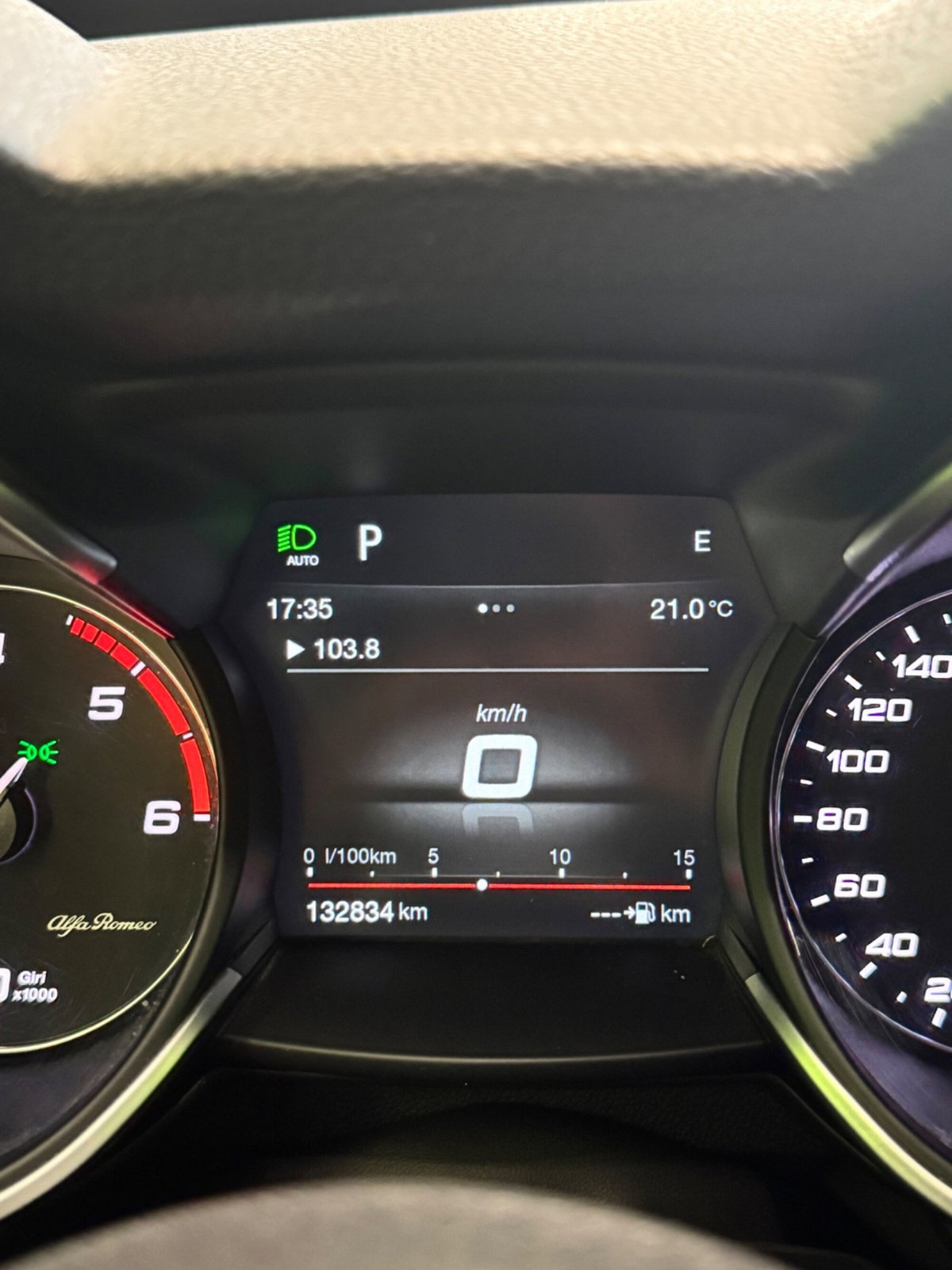 Alfa Romeo Stelvio Stelvio 2.2 Turbodiesel 180 CV AT8 RWD Executive (16)