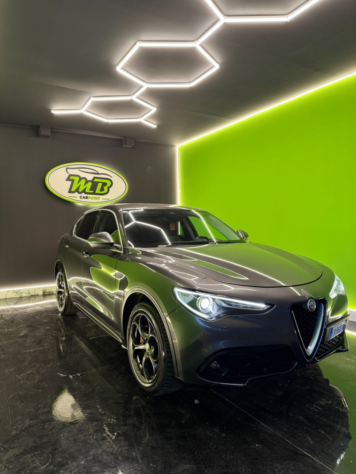 Alfa Romeo Stelvio Stelvio 2.2 Turbodiesel 180 CV AT8 RWD Executive (2)