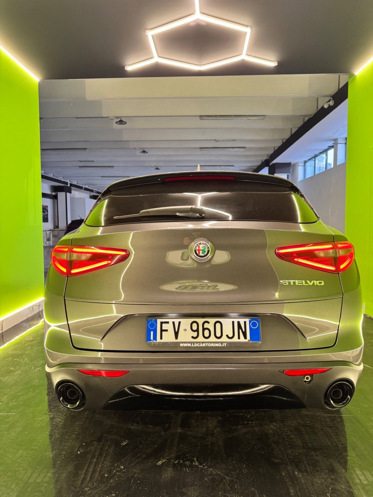 Alfa Romeo Stelvio Stelvio 2.2 Turbodiesel 180 CV AT8 RWD Executive (6)