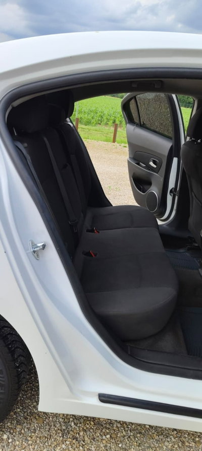 Chevrolet Cruze 1.8 5 porte LT GPL (16)