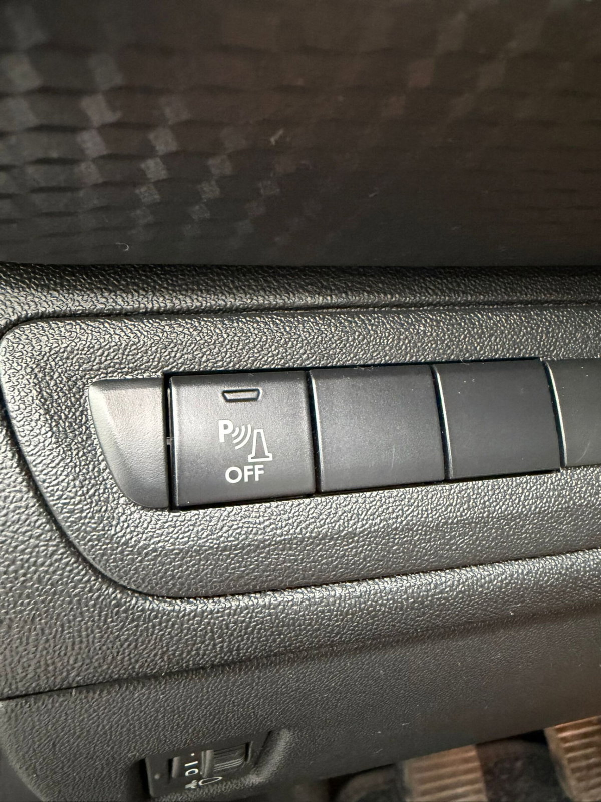 Peugeot 208 75 5 porte Allure (12)