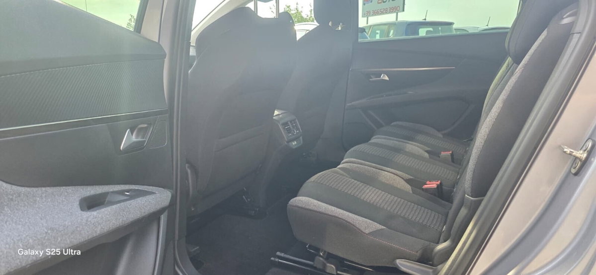 Peugeot 5008 1.5 bluehdi Allure Pack s&s 130cv eat8 (20)
