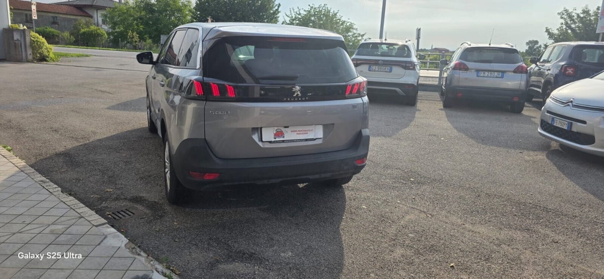 Peugeot 5008 1.5 bluehdi Allure Pack s&s 130cv eat8 (5)