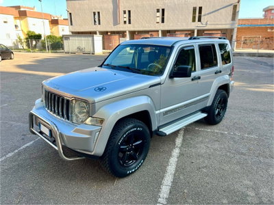 Jeep Cherokee 2.8 CRD DPF Limited Auto usata