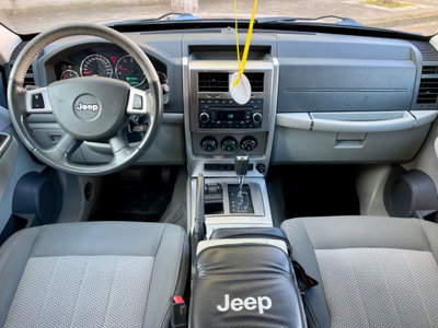 Jeep Cherokee 2.8 CRD DPF Limited Auto (11)