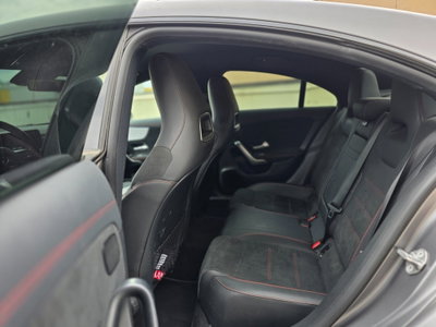 Mercedes-Benz CLA 35 AMG 4Matic (12)