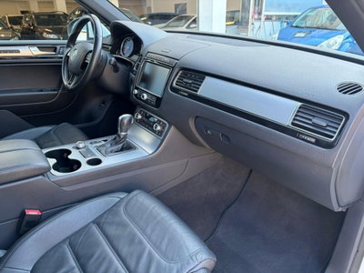Volkswagen Touareg 3.0 TDI 204 CV tiptronic BlueMotion Techn. Executive (11)