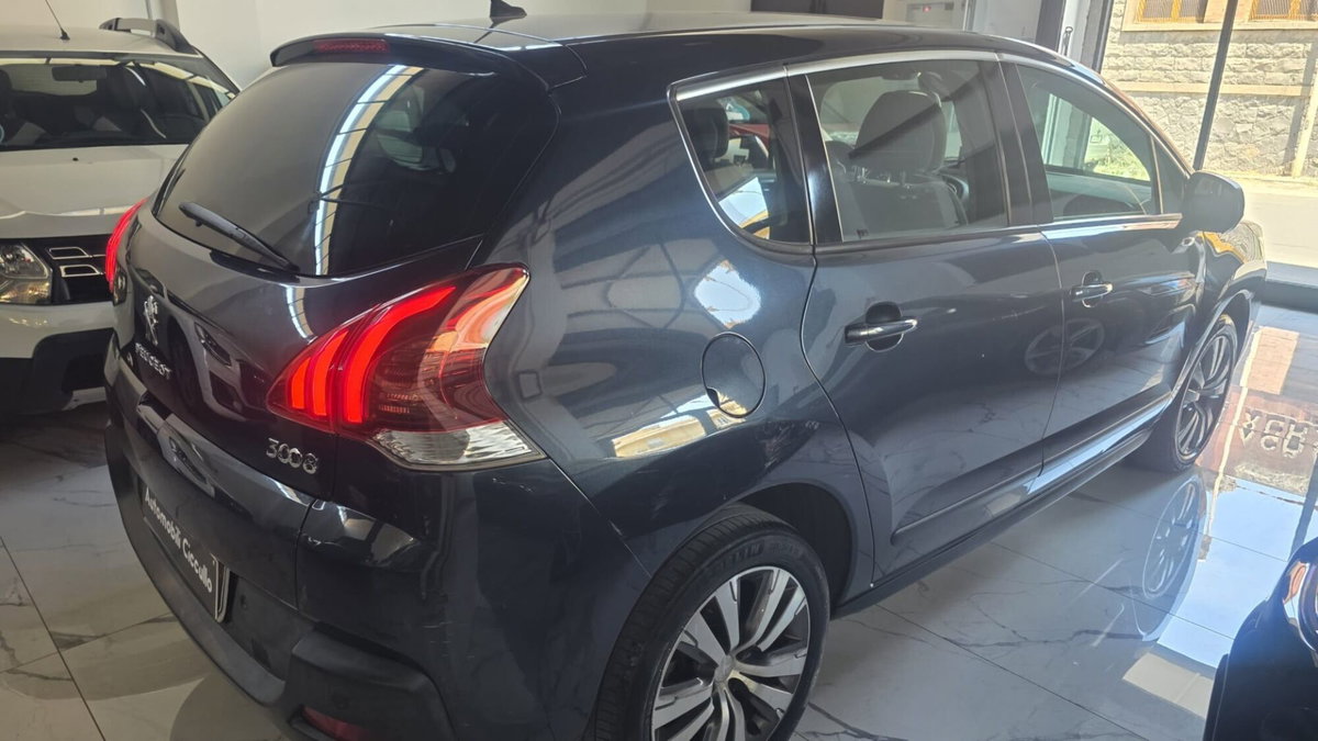 Peugeot 3008 1.6 HDi 115CV Active (12)