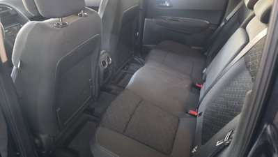 Peugeot 3008 1.6 HDi 115CV Active (14)