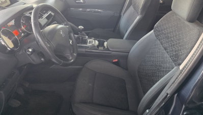 Peugeot 3008 1.6 HDi 115CV Active (19)