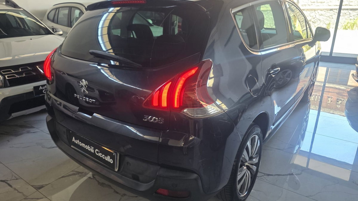 Peugeot 3008 1.6 HDi 115CV Active (8)