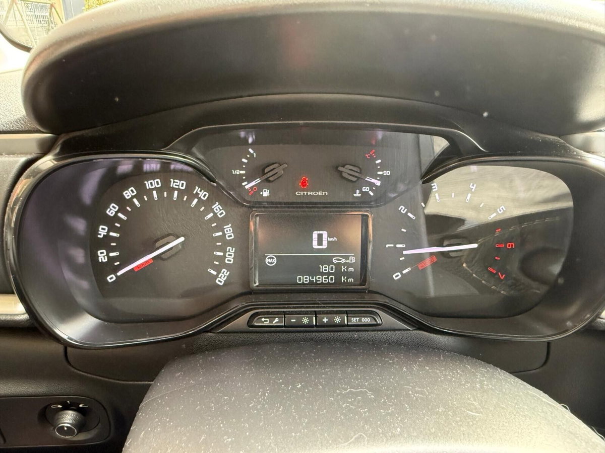 Citroen C3 BlueHDi 100 S&S Shine (14)