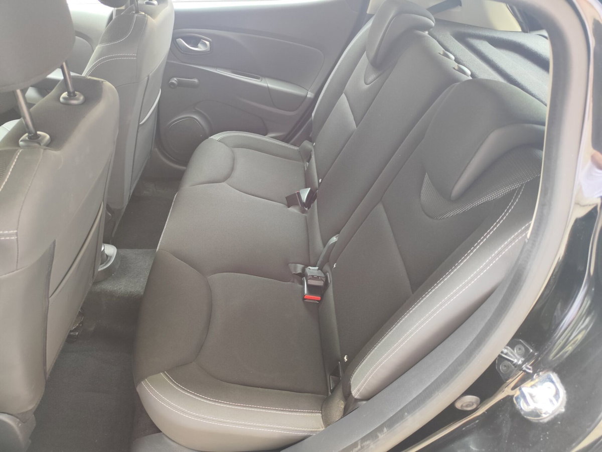Renault Clio 1.5 dCi 75CV 3 porte Confort (19)