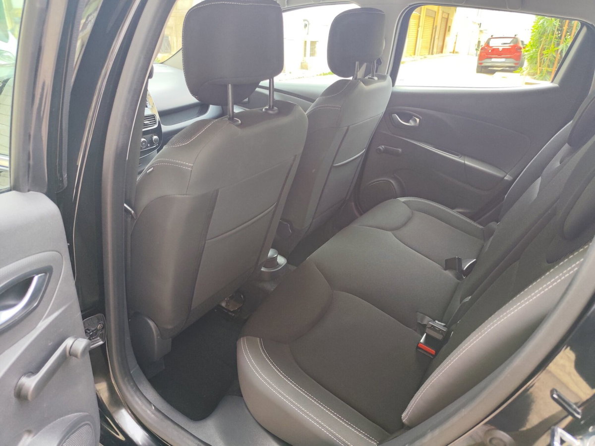 Renault Clio 1.5 dCi 75CV 3 porte Confort (20)