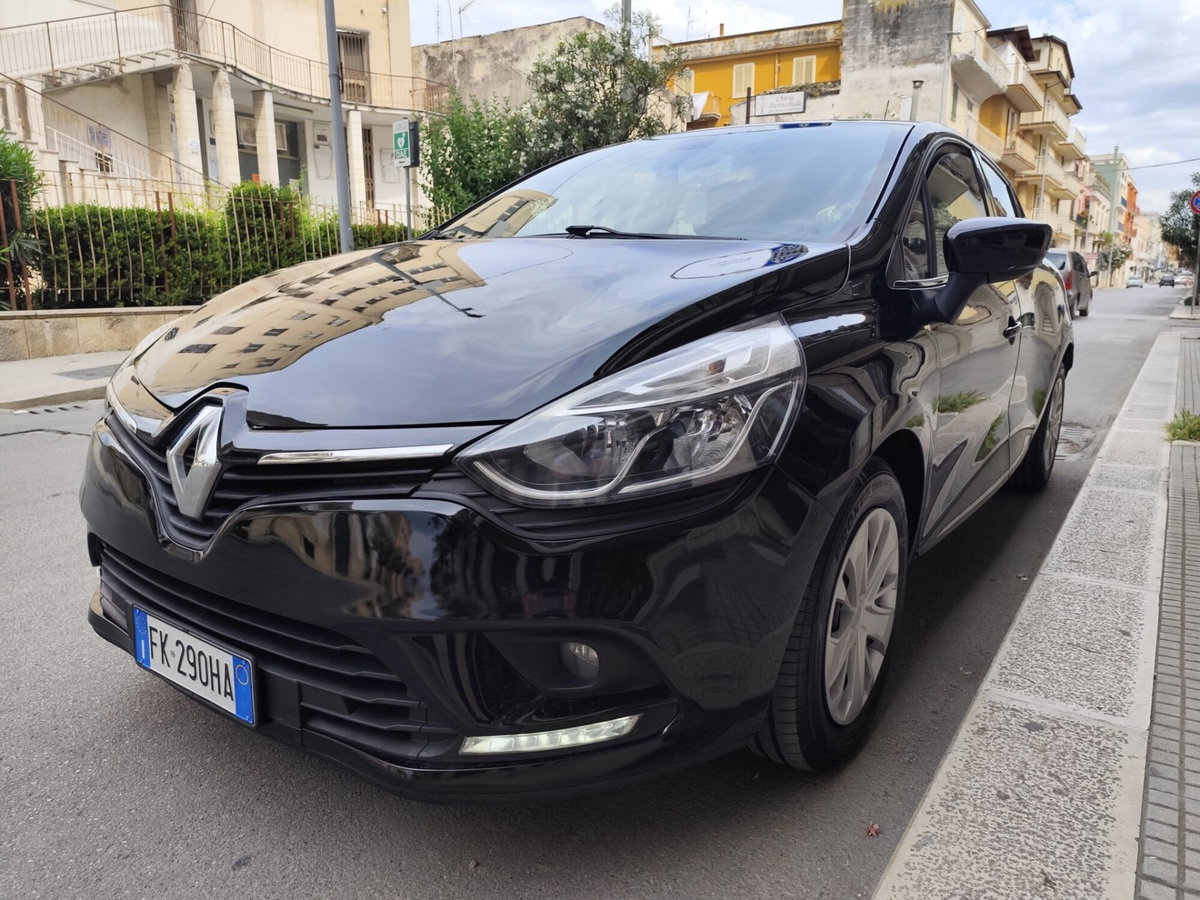 Renault Clio 1.5 dCi 75CV 3 porte Confort (3)