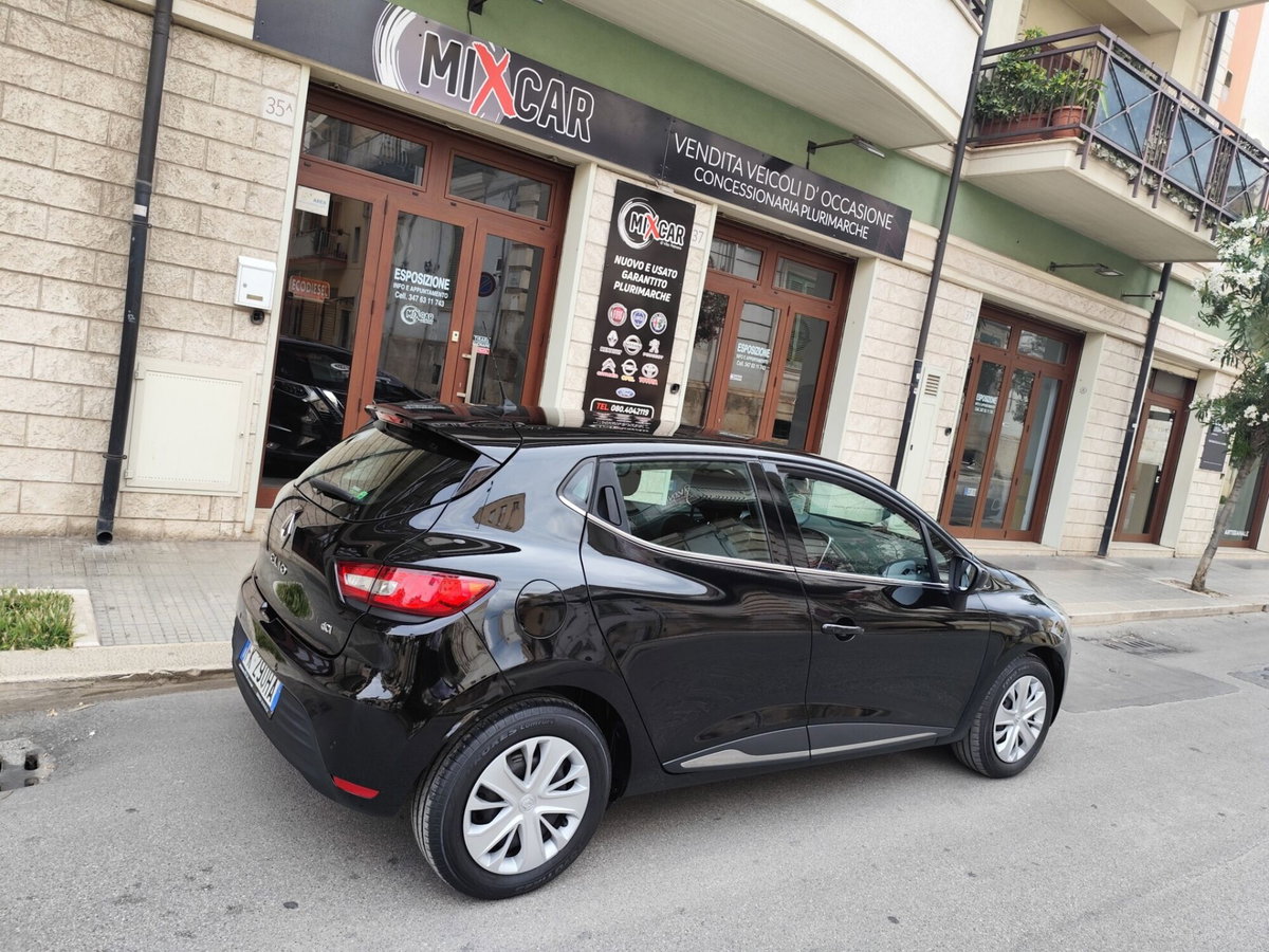 Renault Clio 1.5 dCi 75CV 3 porte Confort (5)