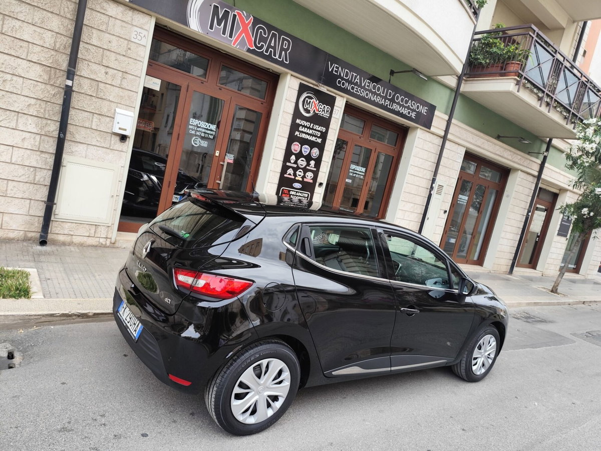 Renault Clio 1.5 dCi 75CV 3 porte Confort (7)
