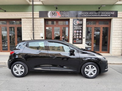 Renault Clio 1.5 dCi 75CV 3 porte Confort (8)