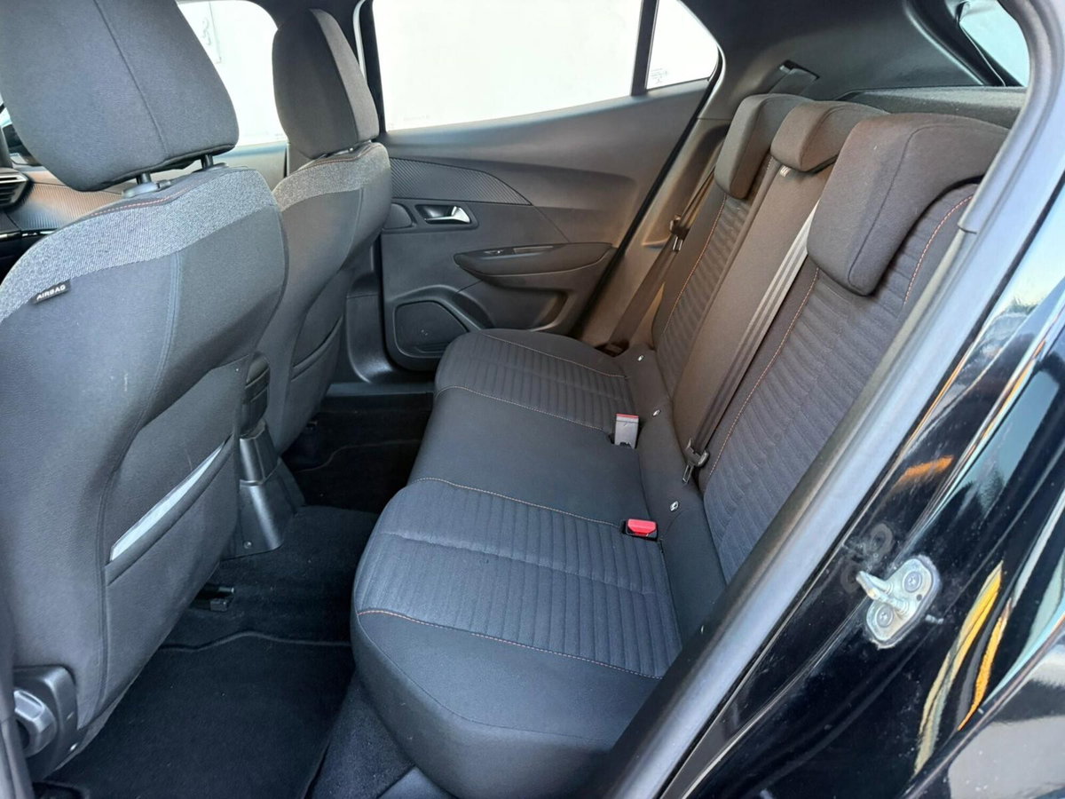 Peugeot 2008 BlueHDi 110 S&S Active Pack (11)