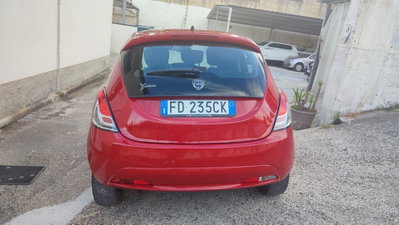 Lancia Ypsilon 1.2 69 CV 5 porte Silver (5)