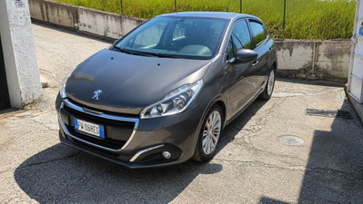 Peugeot 208 BlueHDi 100 Stop&Start 5 porte GT (2)