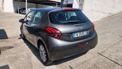 Peugeot 208 BlueHDi 100 Stop&Start 5 porte GT (5)