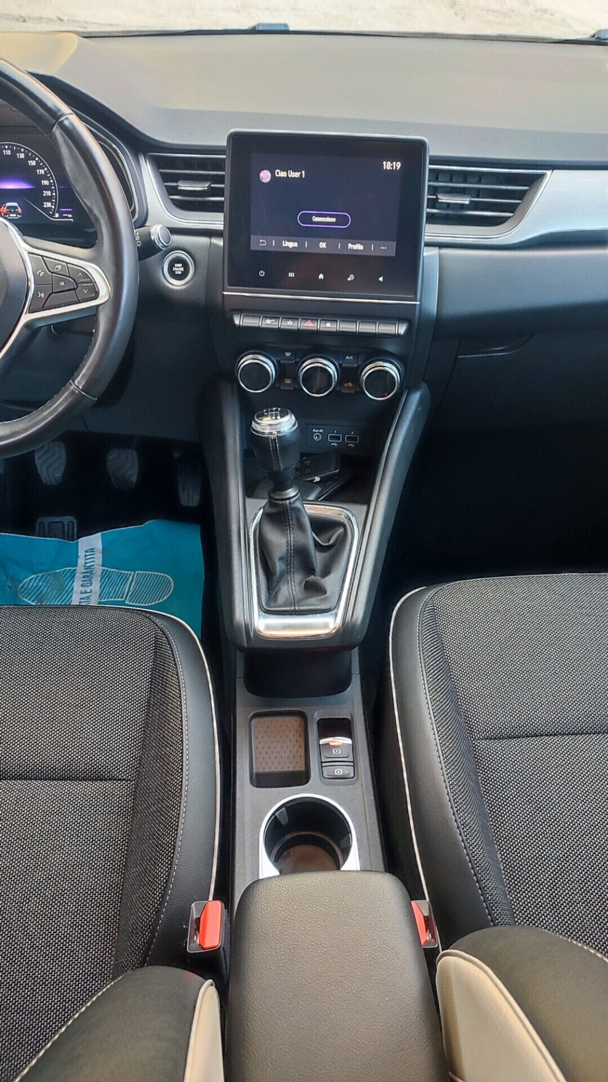 Renault Captur Blue dCi 115 CV EDC Zen (14)