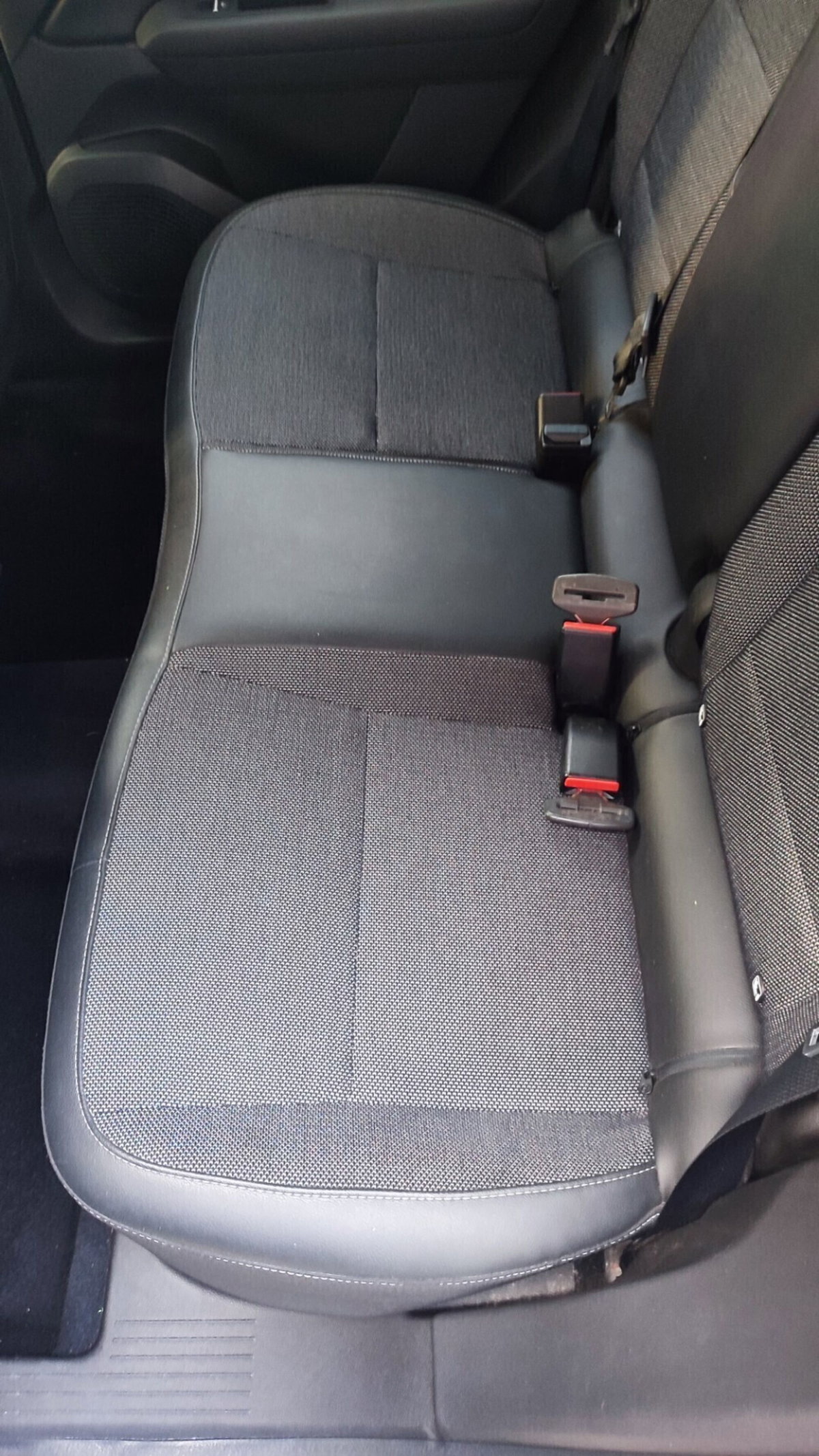 Renault Captur Blue dCi 115 CV EDC Zen (16)