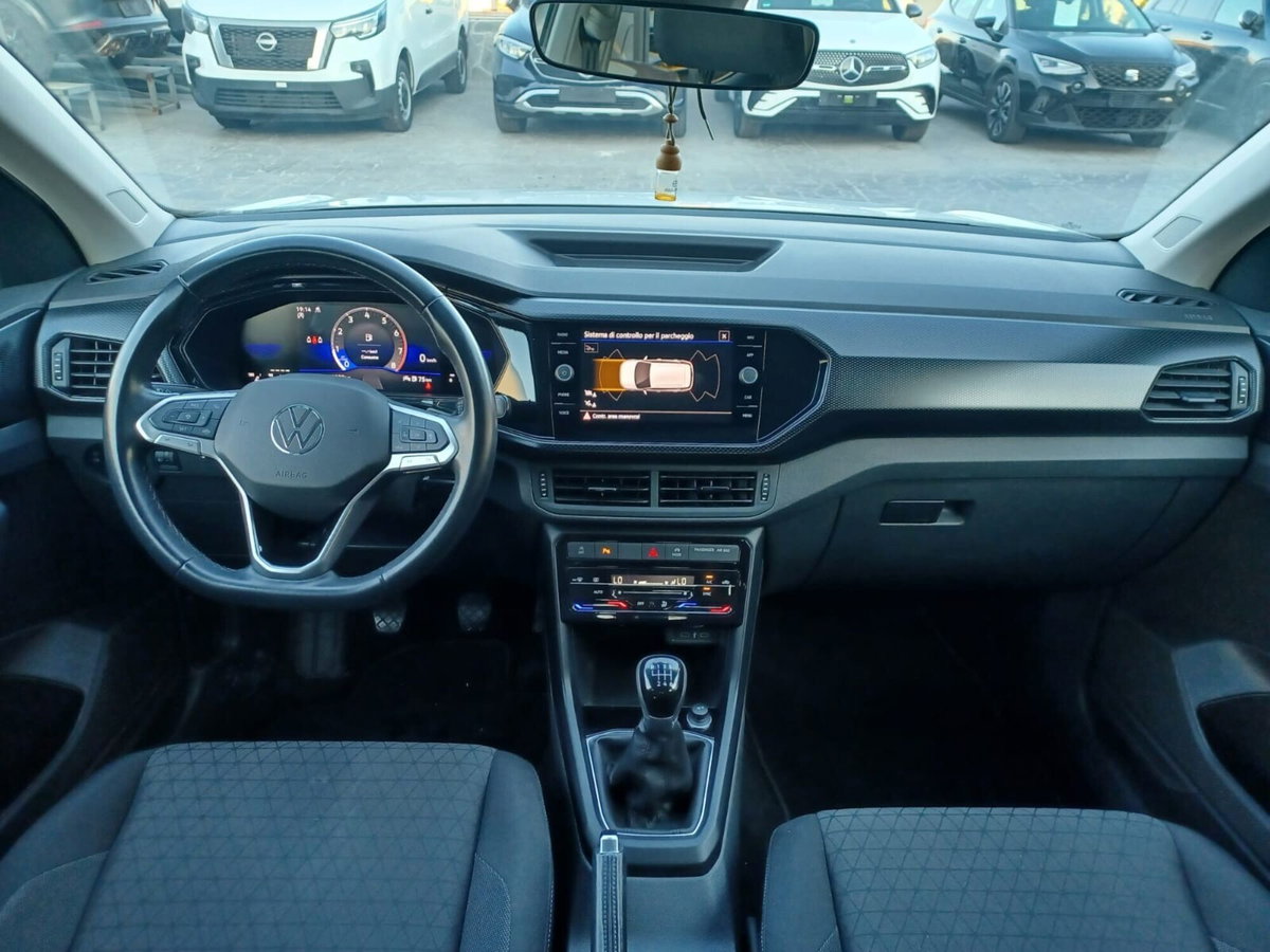 Volkswagen T-Cross 1.0 TSI 110 CV Sport (9)