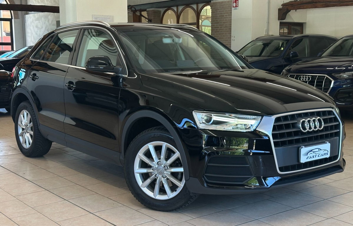 Audi Q3 2.0 TDI 120 CV Business (3)