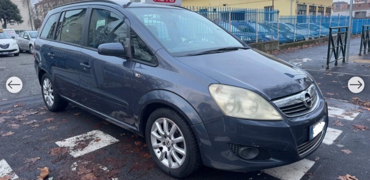 Opel Zafira 1.6 16V VVT Cosmo (5)