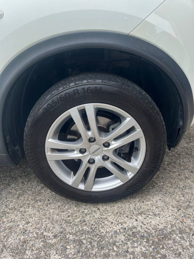 Nissan Juke 1.6 Visia (11)