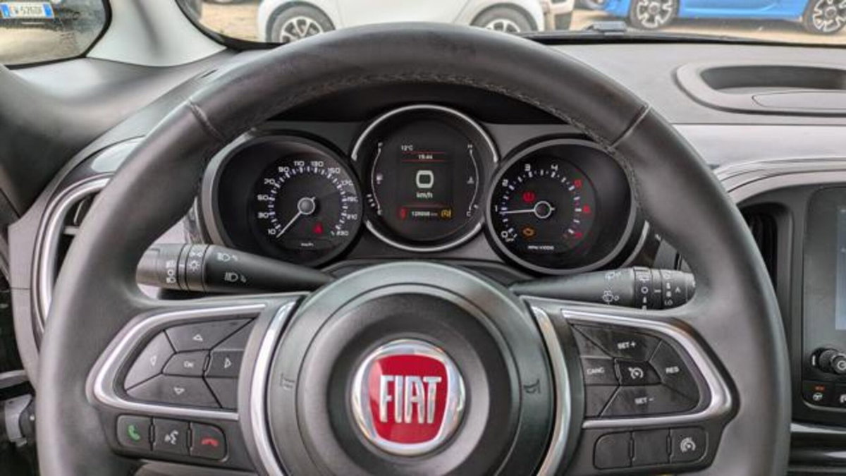 Fiat 500L 1.3 Multijet 95 CV Cross (9)