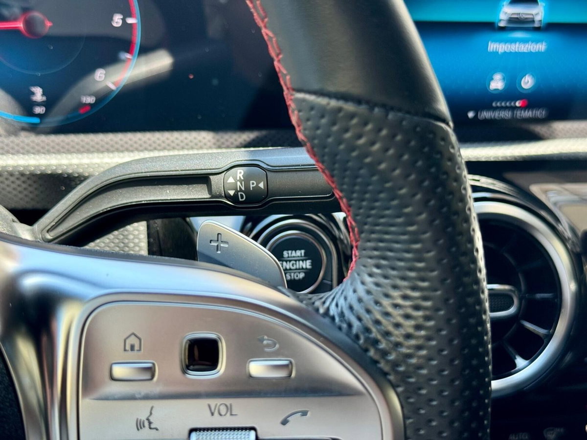 Mercedes-Benz Classe A 180 d Automatic Premium (17)