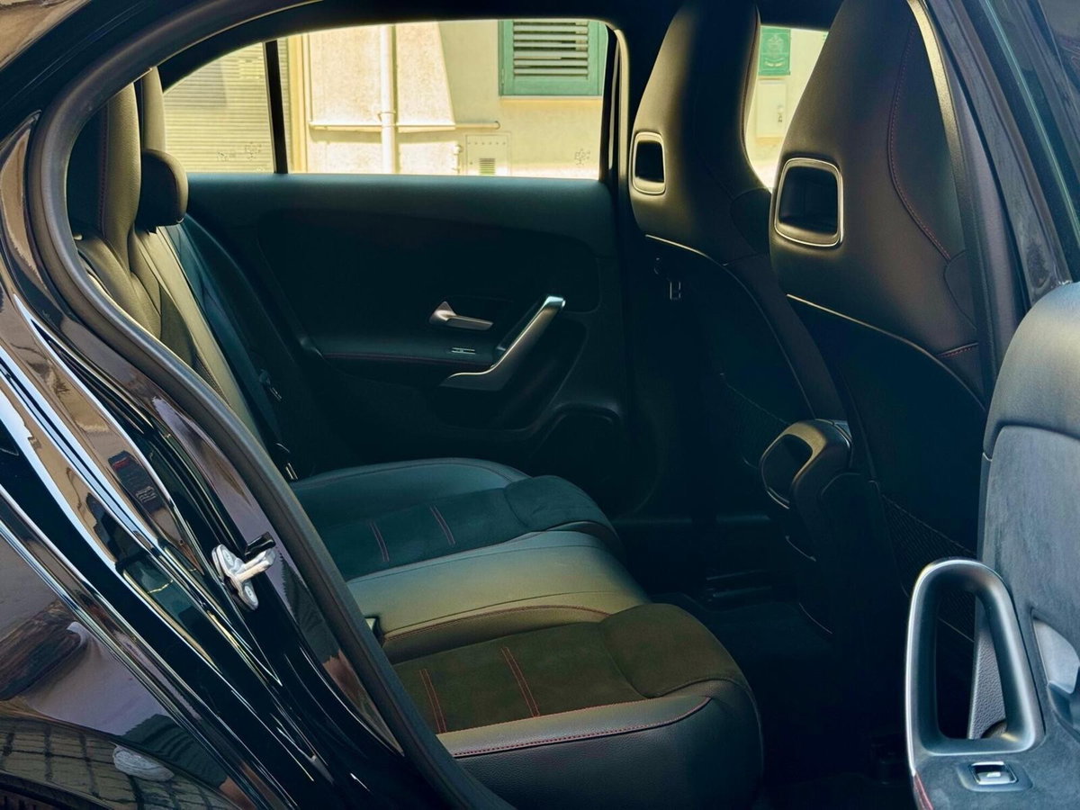 Mercedes-Benz Classe A 180 d Automatic Premium (8)