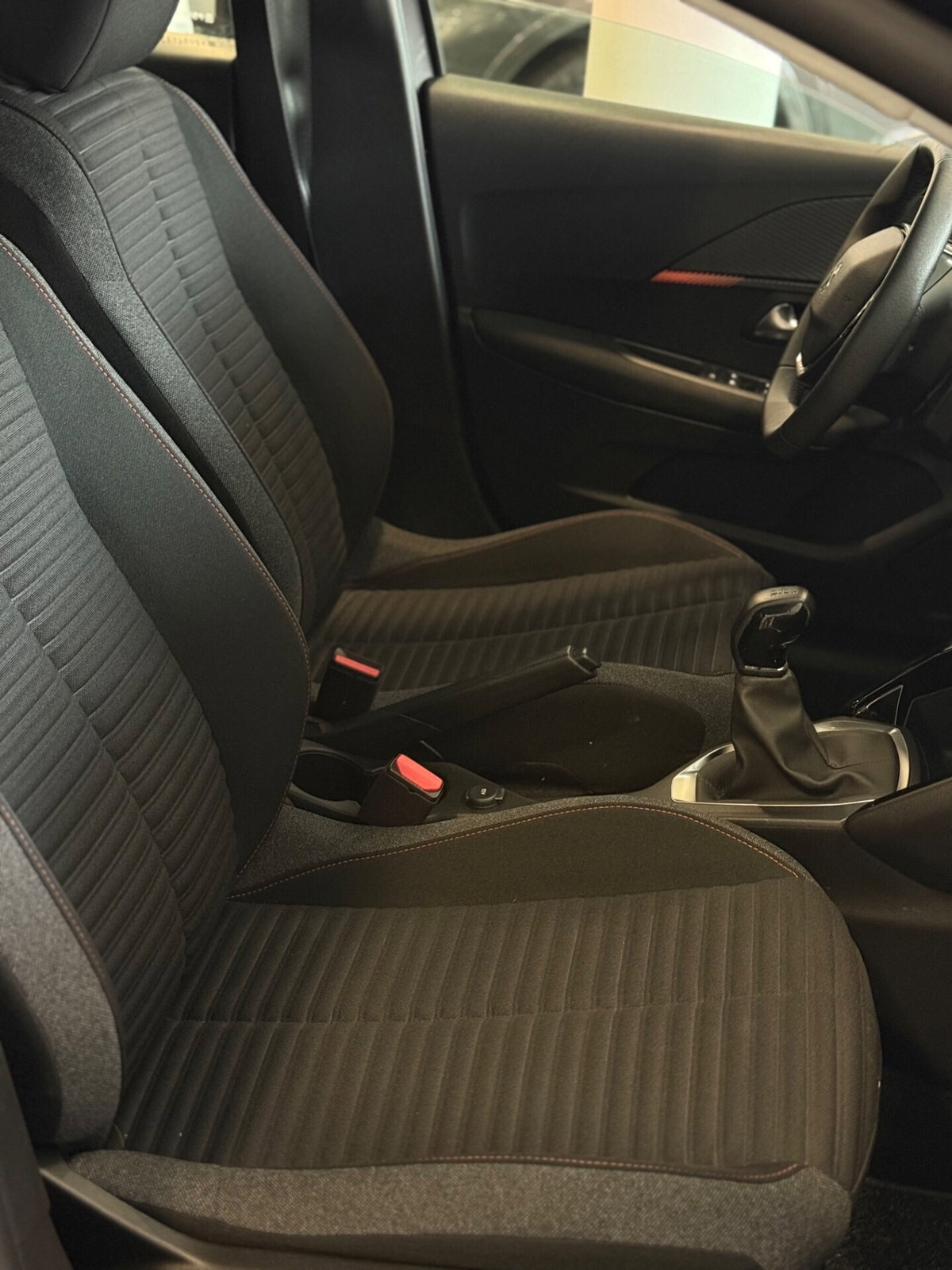 Peugeot 208 PureTech 75 Stop&Start 5 porte Active Pack (13)