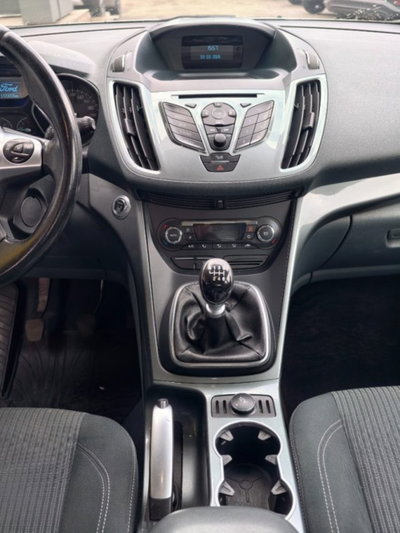 Ford C-Max 1.6 TDCi 115CV Titanium (9)