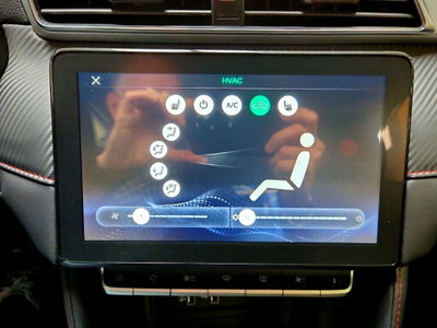 Mg ZS ZS 1.5 Luxury (18)