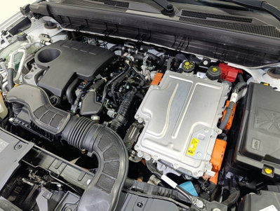 Renault Arkana Hybrid E-Tech 145 CV Techno (17)