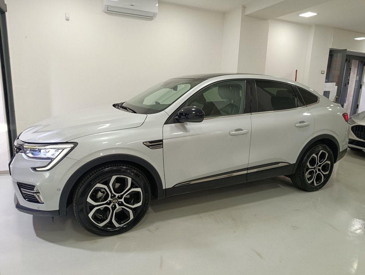 Renault Arkana Hybrid E-Tech 145 CV Techno (4)