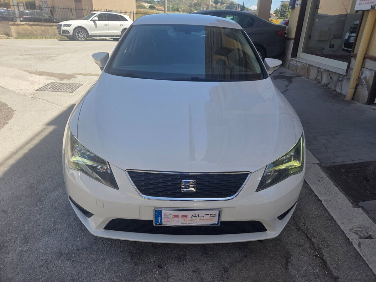 SEAT Leon 1.6 TDI 105 CV 5p. Style (6)